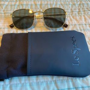 NWOT Le Specs Neptune Sunglasses